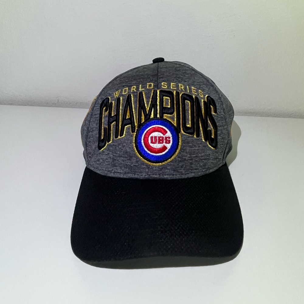 2016 World Series Champions Chicago Cubs On Field 39THIRTY Flex Hat New Era MLB